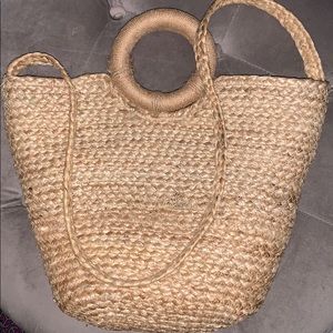 ZARA • RATTAN BEACH BAG